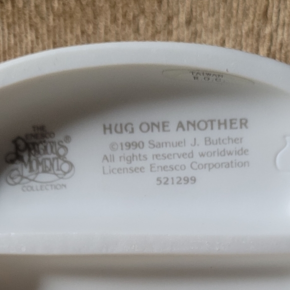 Vintage 1990 Precious Moment Statue - Picture 2 of 2